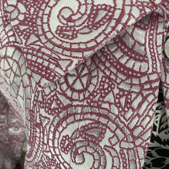 Adorable dress coat. Brand new! - Picture 3 of 4